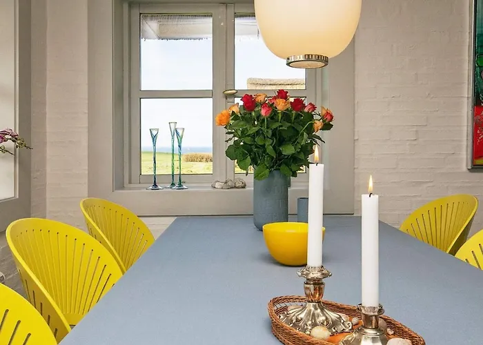 Seaside Charm In Baring - By Traum *