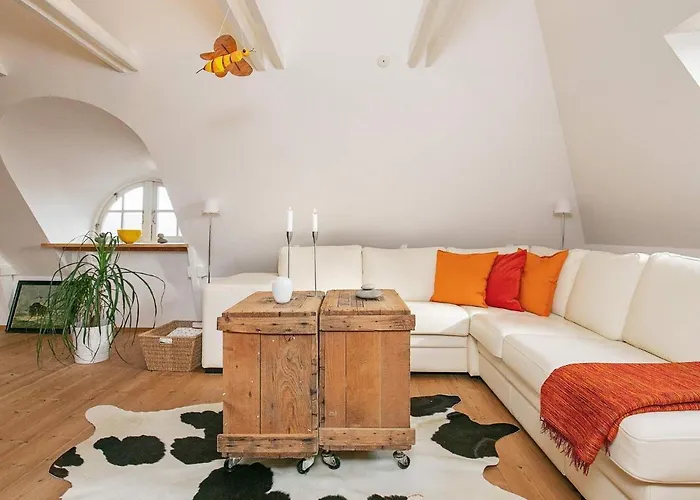 Seaside Charm In Baring - By Traum